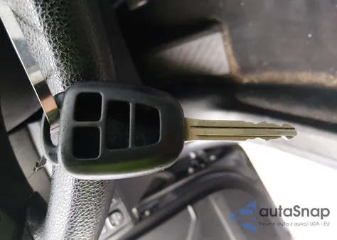 2017 Toyota Corolla Le z USA, uszkodzony, nr VIN 2T1BURHE4HC848773